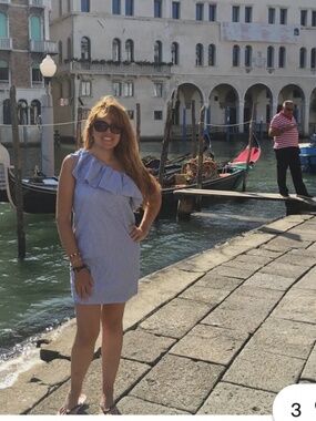 Abercrombie & Fitch One Ruffled shoulder white and blue striped dress size XS